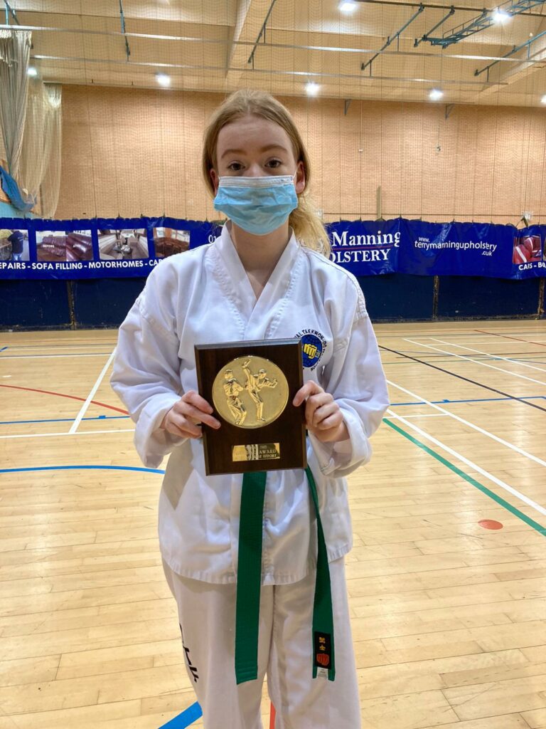 Miss Zante Wardle receiving the Grading Award in December 2020 at Torbay Taekwondo Schools